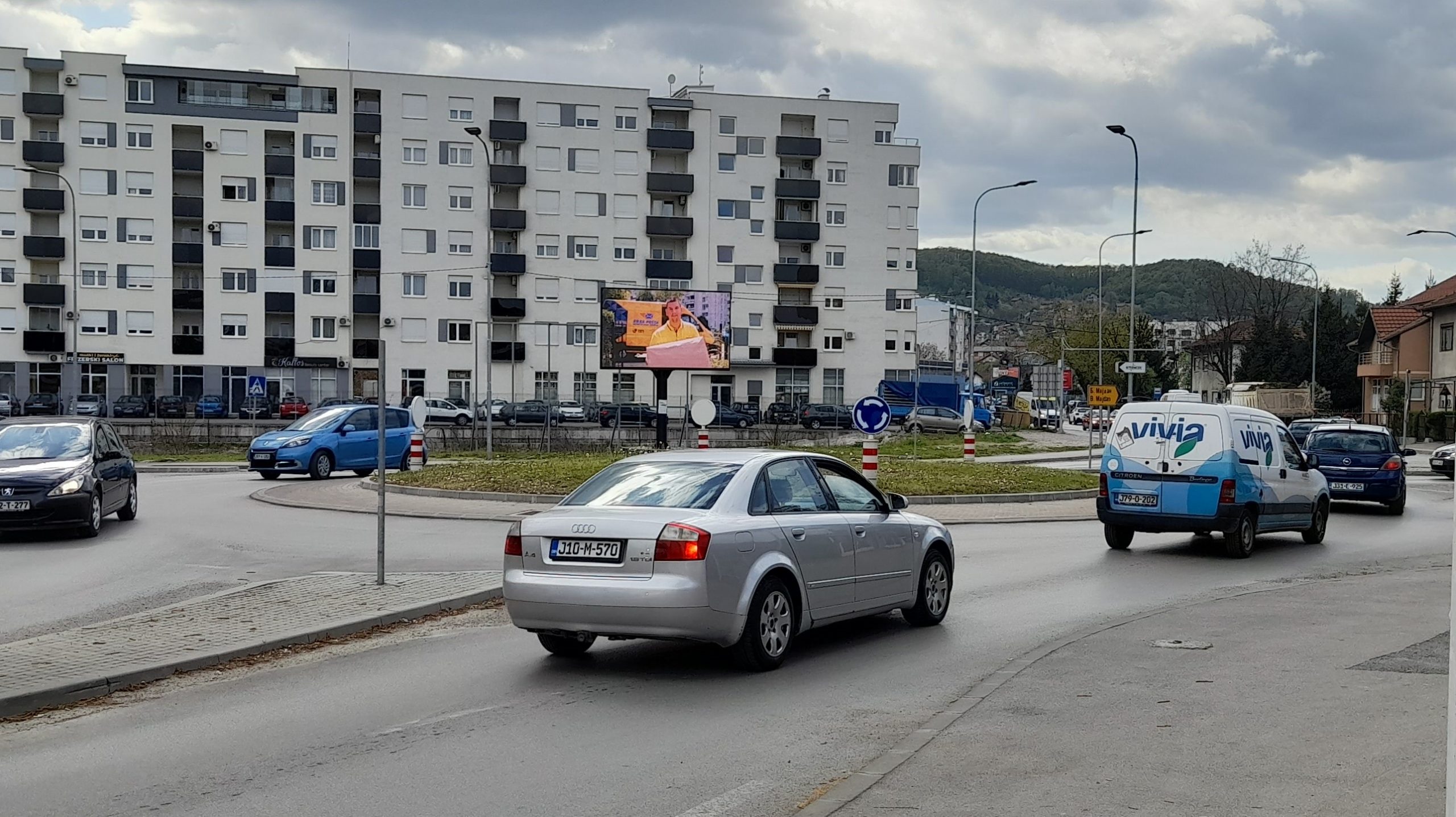 BANJA LUKA - Kruzni tok, naselje Laus, prema Klinickom centru (2)